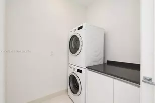 300 Biscayne Blvd Way, Miami, FL 33131 - Photo 26