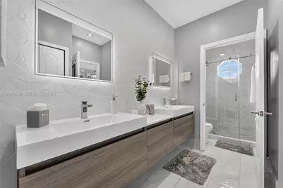1051 SW 144th Pl, Miami, FL 33184 - Photo 20