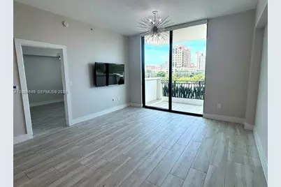 1300 Ponce De Leon Blvd #409, Coral Gables, FL 33134 - Photo 8