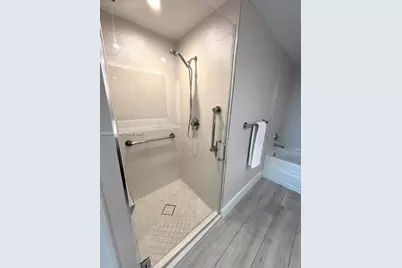 1300 Ponce De Leon Blvd #409, Coral Gables, FL 33134 - Photo 16