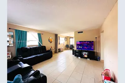 2420 Johnson St #202, Hollywood, FL 33020 - Photo 8