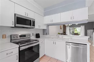 38 Truman Dr, Weston, FL 33326 - Photo 6