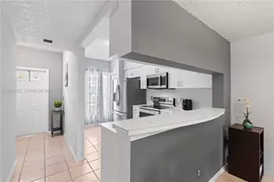 38 Truman Dr, Weston, FL 33326 - Photo 4