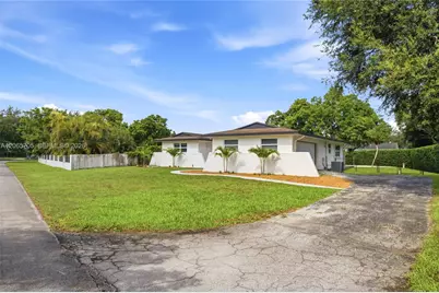 10830 SW 79th Ave, Miami, FL 33156 - Photo 4