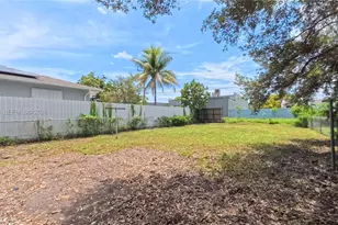 3156 NW 55th St, Miami, FL 33142 - Photo 16
