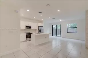 15826 NW 91st Ct, Miami Lakes, FL 33018 - Photo 36