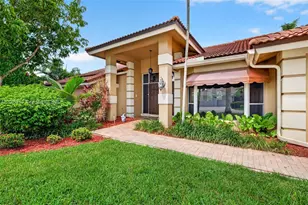 581 NW 110th Ave, Plantation, FL 33324 - Photo 2