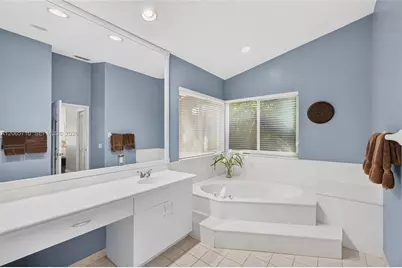 581 NW 110th Ave, Plantation, FL 33324 - Photo 28