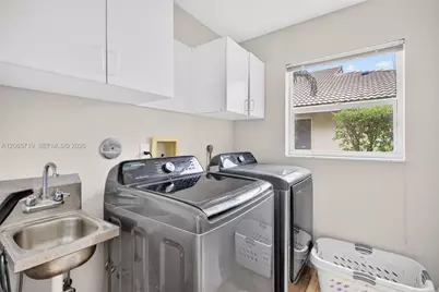 581 NW 110th Ave, Plantation, FL 33324 - Photo 46