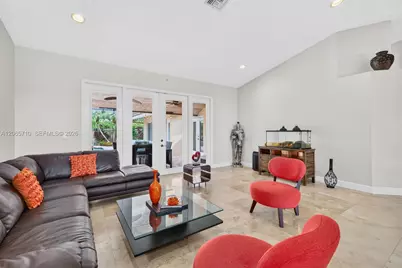 581 NW 110th Ave, Plantation, FL 33324 - Photo 8