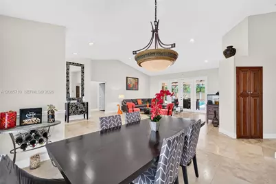 581 NW 110th Ave, Plantation, FL 33324 - Photo 12