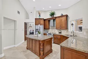 581 NW 110th Ave, Plantation, FL 33324 - Photo 12