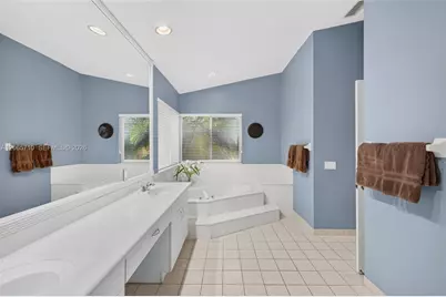 581 NW 110th Ave, Plantation, FL 33324 - Photo 30