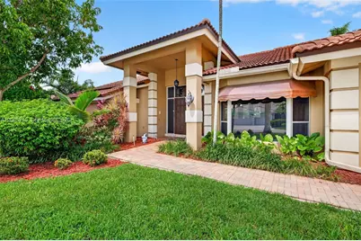 581 NW 110th Ave, Plantation, FL 33324 - Photo 2