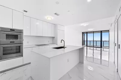 700 NE 24th St #3502, Miami, FL 33137 - Photo 2