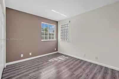 3698 San Simeon Cir, Weston, FL 33331 - Photo 18