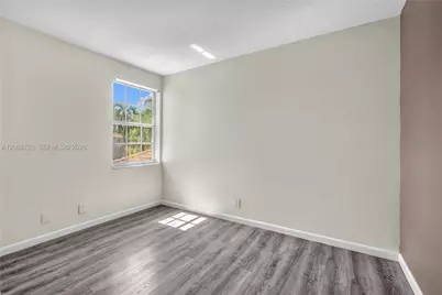 3698 San Simeon Cir, Weston, FL 33331 - Photo 14