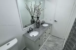 832 NW 81st Way, Plantation, FL 33324 - Photo 36