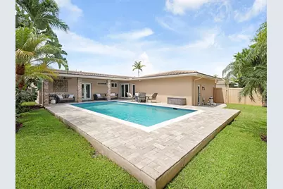 1401 NE 103rd St, Miami Shores, FL 33138 - Photo 38