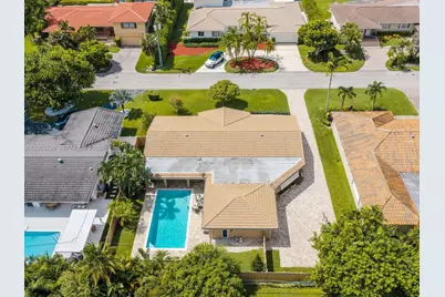 1401 NE 103rd St, Miami Shores, FL 33138 - Photo 50