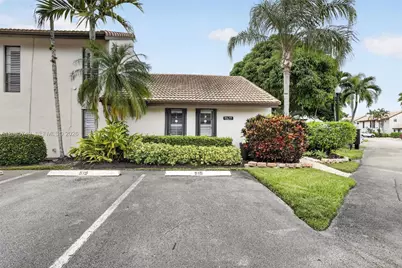 958 Mockingbird Ln #515, Plantation, FL 33324 - Photo 2