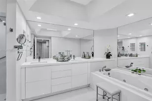 2000 Island Blvd, Aventura, FL 33160 - Photo 22
