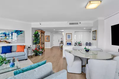 2000 Island Blvd #2006, Aventura, FL 33160 - Photo 6