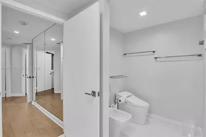 2000 Island Blvd #2006, Aventura, FL 33160 - Photo 20