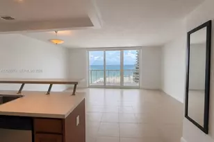 5401 Collins Ave, Miami Beach, FL 33140 - Photo 4