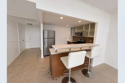 5401 Collins Ave #832, Miami Beach, FL 33140 - Photo 8