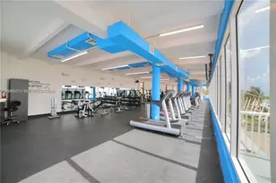5401 Collins Ave, Miami Beach, FL 33140 - Photo 22