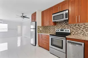 851 Meridian Ave, Miami Beach, FL 33139 - Photo 2