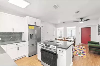 1121 NW 57th St, Miami, FL 33127 - Photo 4