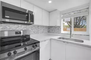 414 SE 14th St, Fort Lauderdale, FL 33316 - Photo 2