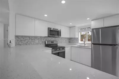 414 SE 14th St #3, Fort Lauderdale, FL 33316 - Photo 1