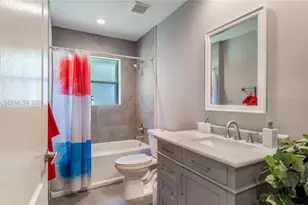 1097 Smoke Tree Ct, Weston, FL 33326 - Photo 32