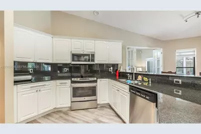1097 Smoke Tree Ct, Weston, FL 33326 - Photo 14