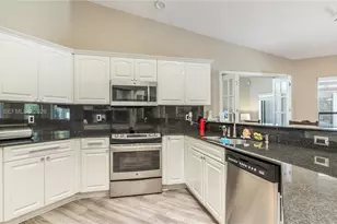 1097 Smoke Tree Ct, Weston, FL 33326 - Photo 14
