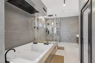 16581 NW 84th Ave, Miami Lakes, FL 33016 - Photo 30