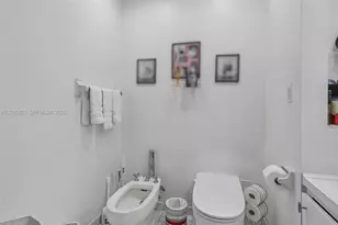 16581 NW 84th Ave, Miami Lakes, FL 33016 - Photo 20