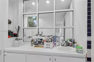 16581 NW 84th Ave, Miami Lakes, FL 33016 - Photo 40