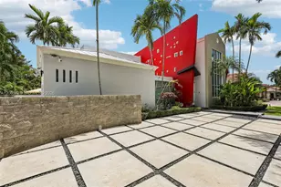 16581 NW 84th Ave, Miami Lakes, FL 33016 - Photo 4