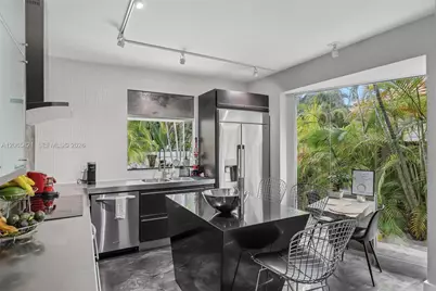16581 NW 84th Ave, Miami Lakes, FL 33016 - Photo 12