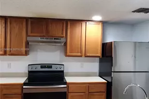 9909 Westwood Dr, Tamarac, FL 33321 - Photo 8