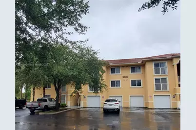 9909 Westwood Dr #12-1, Tamarac, FL 33321 - Photo 4