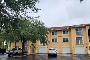 9909 Westwood Dr, Tamarac, FL 33321 - Photo 4