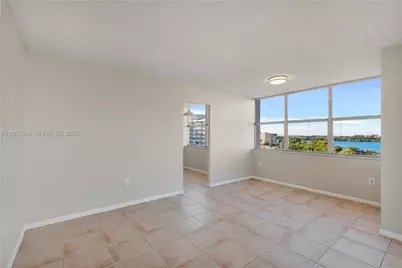 1300 NE Miami Gardens Dr #714E, Miami, FL 33179 - Photo 4