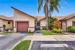 11083 NW 38th Pl, Sunrise, FL 33351 - Photo 2
