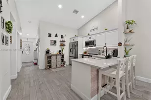 11083 NW 38th Pl, Sunrise, FL 33351 - Photo 6