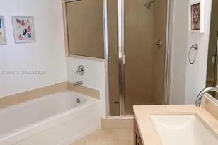 79 SW 12th St, Miami, FL 33130 - Photo 10